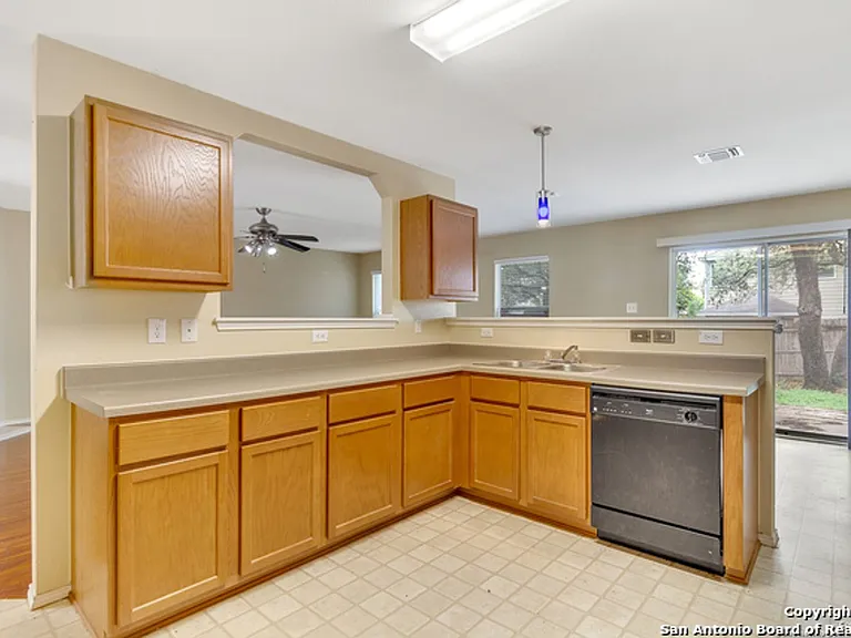 6226 Cypress Rose — Photo 12