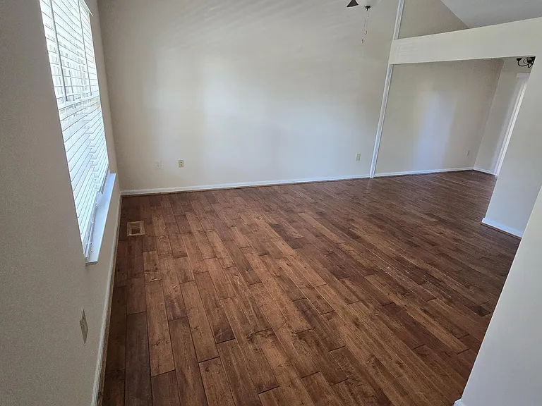 3388 Spruce Tree Ln — Photo 2