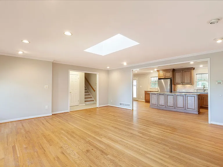 3741 Fox Glen Ct NE — Photo 21