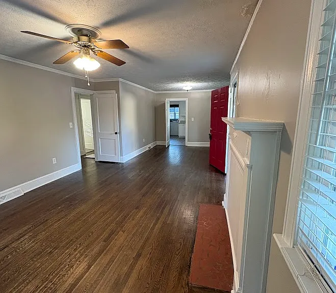 37 Holmes Dr — Photo 7