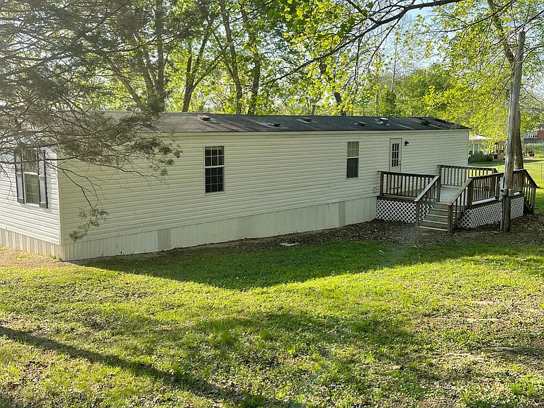 739 State Highway 801 S — Photo 4