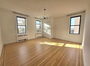 150 E 18th St #6B, Brooklyn, NY 11226
