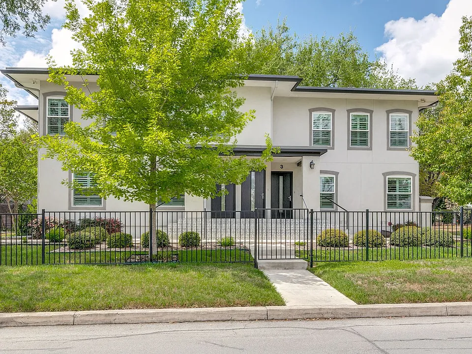 488 E Olmos Dr #1