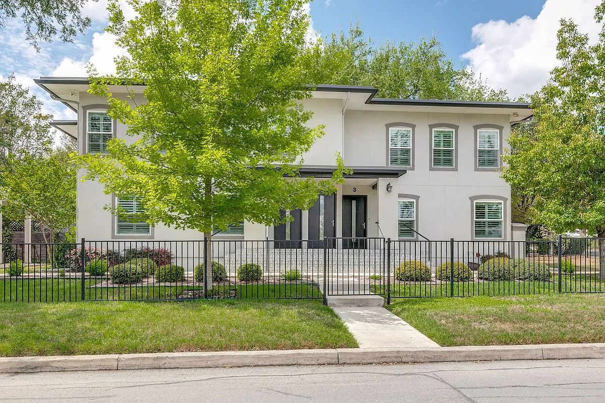Building Photo - 488 E Olmos Dr #1