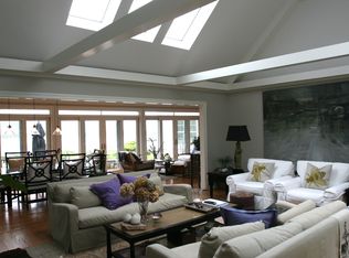 8 Nearwater Rd, Norwalk, CT 06853