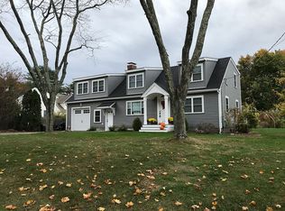 1 Summer St, Medfield, MA 02052