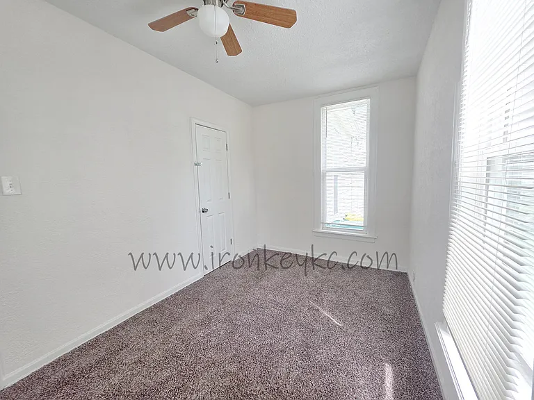 2602 Essex Ave — Photo 13