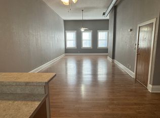 104 E Prairie Ave APT 1, Decatur, IL 62523