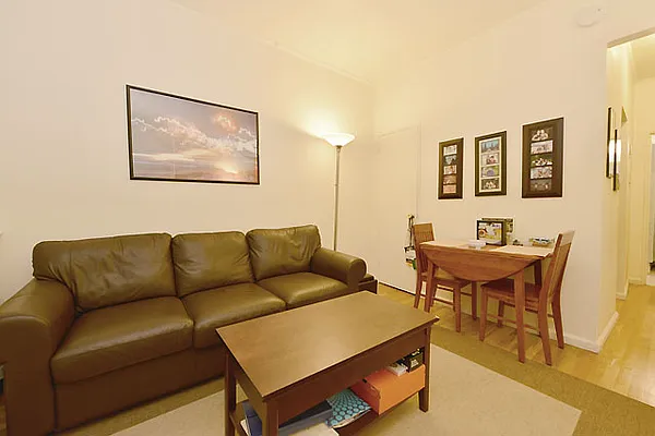 Rented by Cooper & Cooper Real Estate | media 19