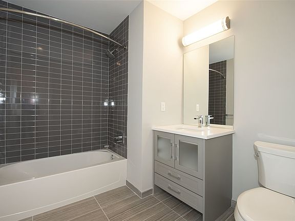 4th image of 461 Newark Ave Unit 3B