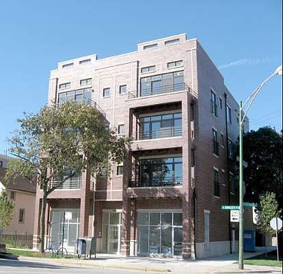1st image of 3056 N Oakley St #4N