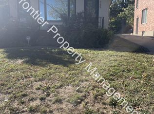 755 Lepere Ave, Olivette, MO 63132