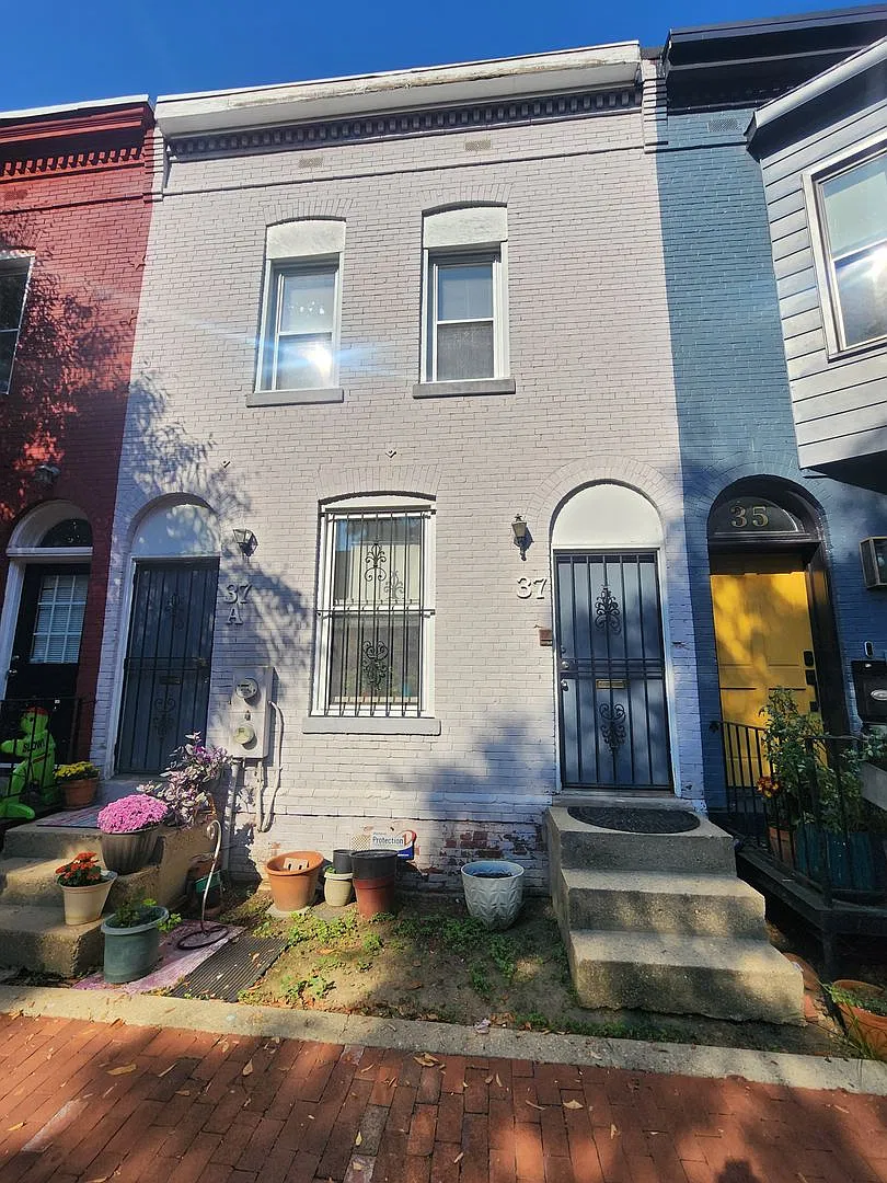 Spacious 1-Bedroom Apartment in NoMa | In-Unit Washer & Dryer | Pets Welcome: 37 BATES — Photo 1