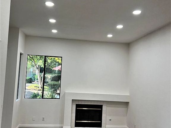 5th image of 4900 N Grand Ave APT 329