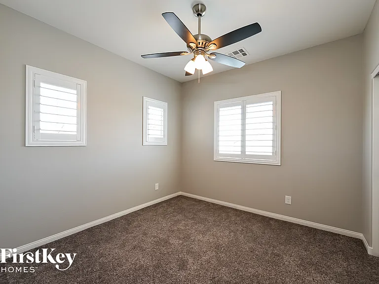 10448 Camp Rock Ct — Photo 11