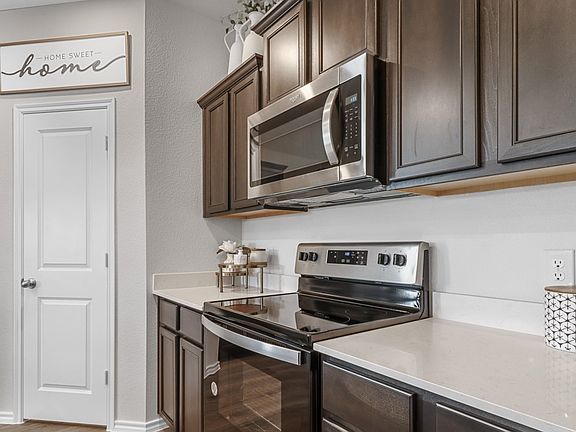 5th image of 6013 Freedom Dr