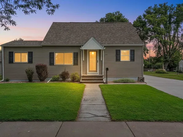 712 E 3rd St, Kimberly, WI 54136