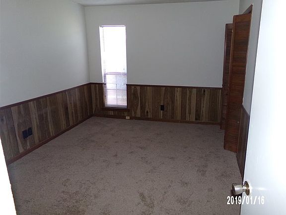 4th image of 2252 E Aberdeen Dr