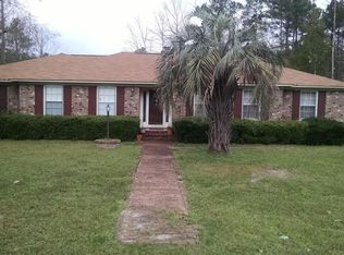 217 Wintergreen Rd, Walterboro, SC 29488