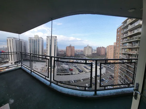 2930 West 5th Street image 5 of 22