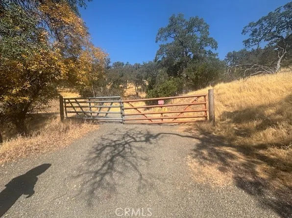 10877 Crestview Dr #27, Clearlake, CA 95422