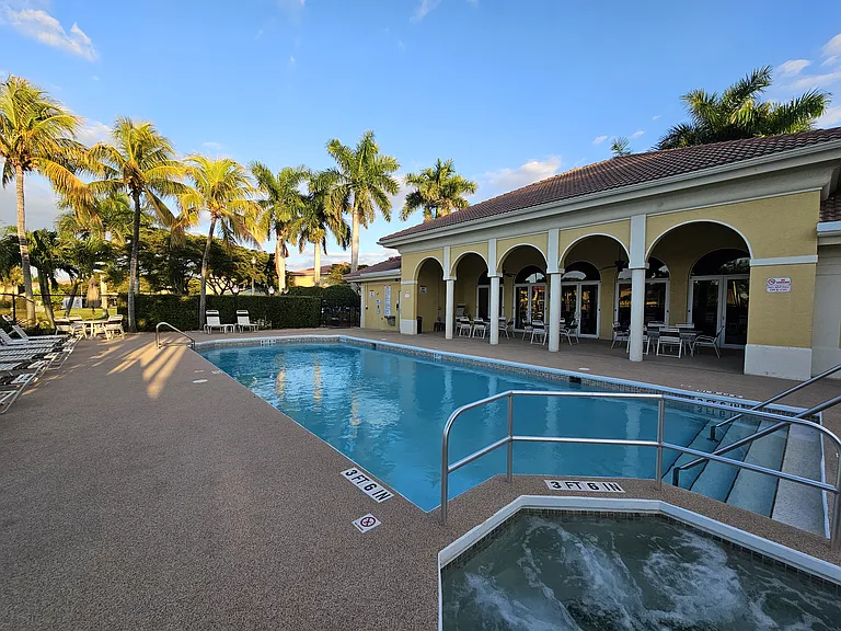 4104 Bellasol Cir #1312 — Photo 45