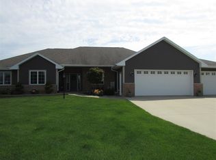 895 Fox Ridge Rd, Dike, IA 50624
