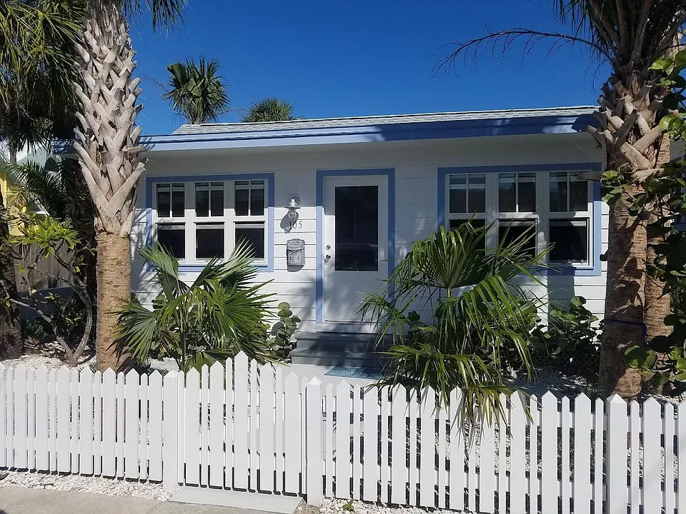 105 6th Ave