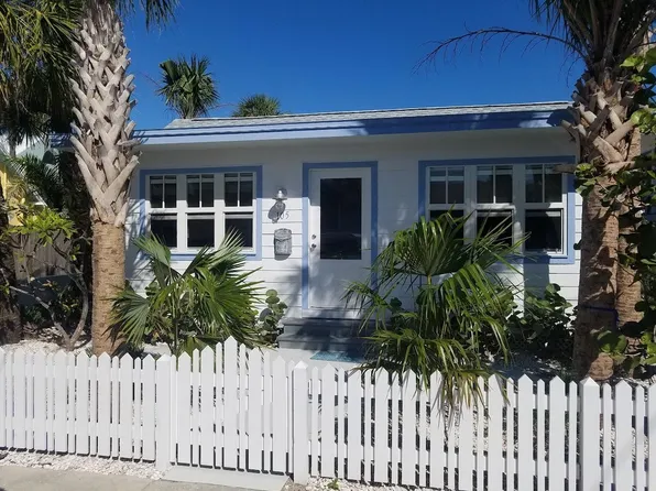 105 6th Ave, Saint Pete Beach, FL 33706