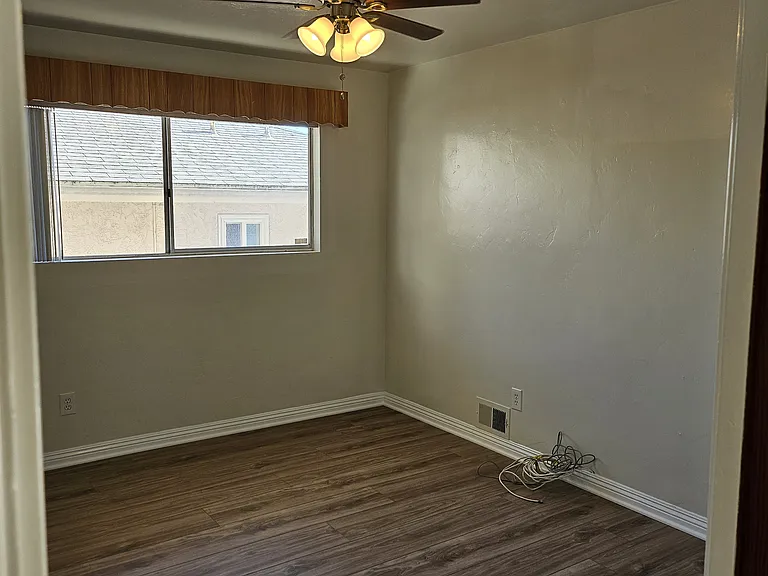 5820 Lauretta St — Photo 19