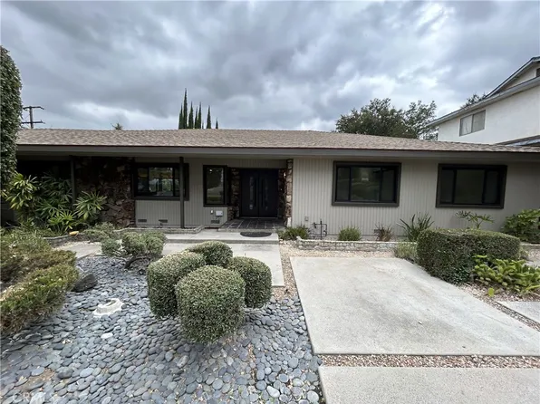 569 N Barranca Ave, Glendora, CA 91741
