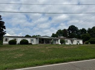 1995 Adamsville Rd, Zanesville, OH 43701