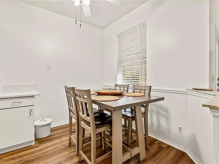 280 Robin Hood Cir #101 — Photo 6