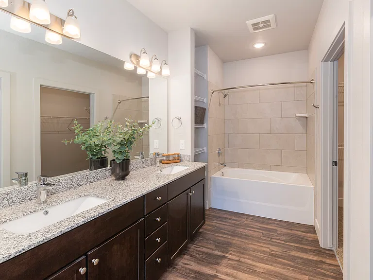 Marq at Monument Ridge — Photo 33