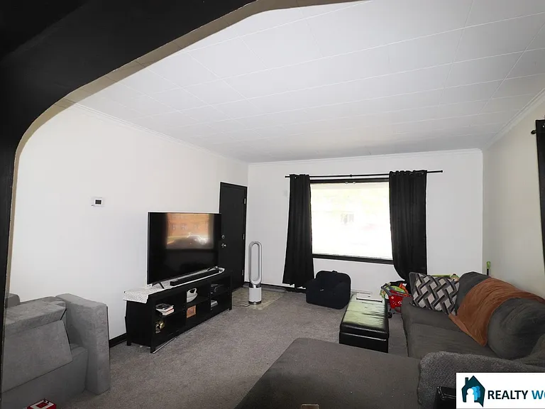 1619-1623 D Street — Photo 4