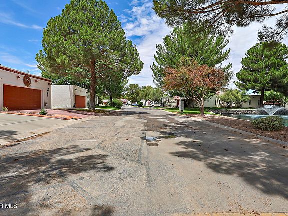 3rd image of 214 Casas Bella Ln