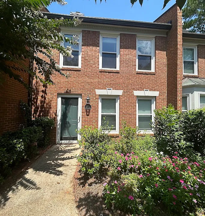 3514 Nutmeg Dr
