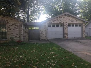 6938 Cades Brook Dr, Millington, TN 38053