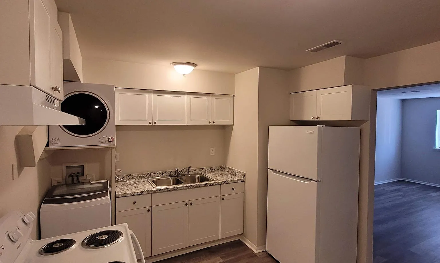 1 bed, 560 sqft, $950 — Photo 4