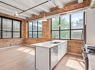 209 N Morgan St #205, Chicago, IL 60607