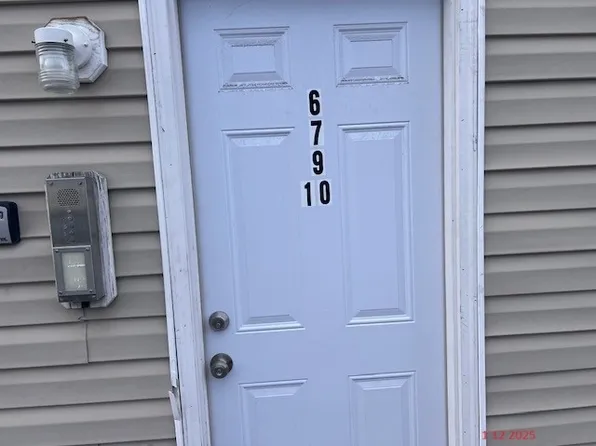 110 Branch St Unit 7, Lowell, MA 01851