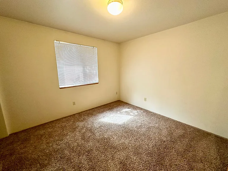 808 Juniper Ave — Photo 10