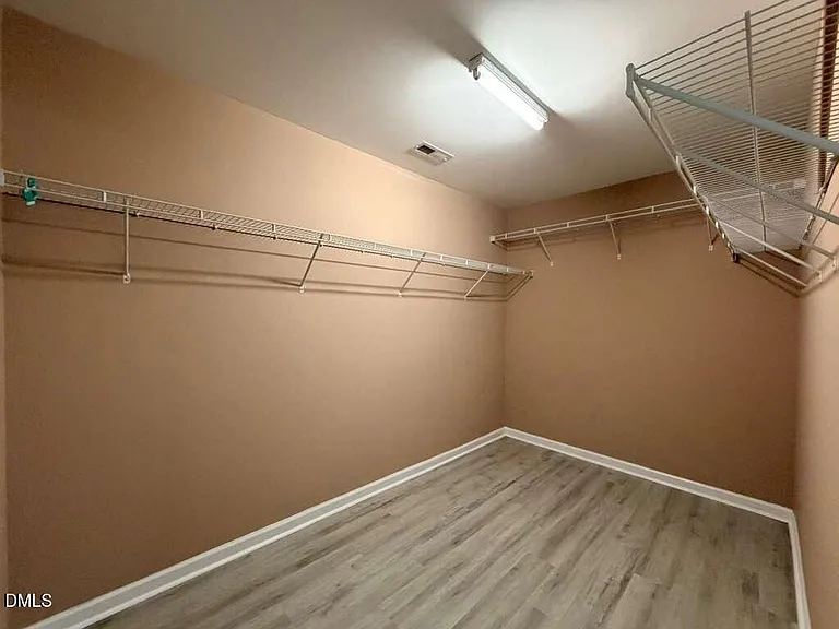 1061 Remington Oaks Cir — Photo 20