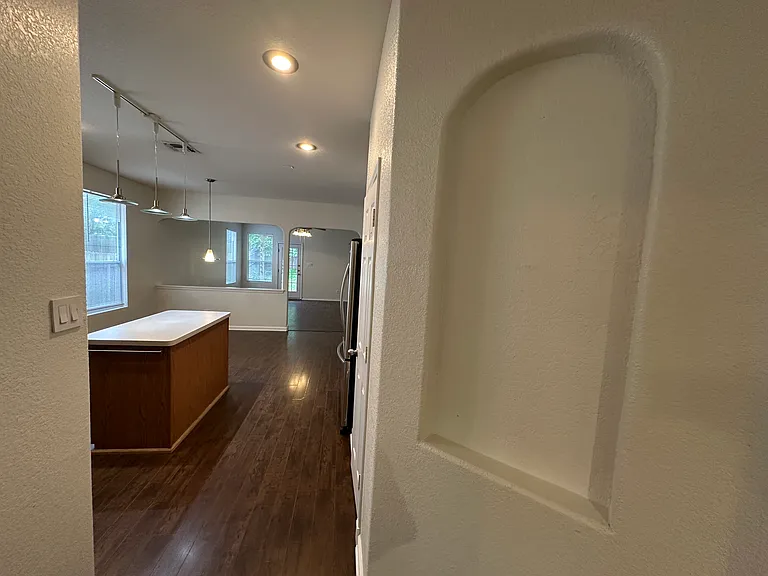 25718 Presidio Aly — Photo 3