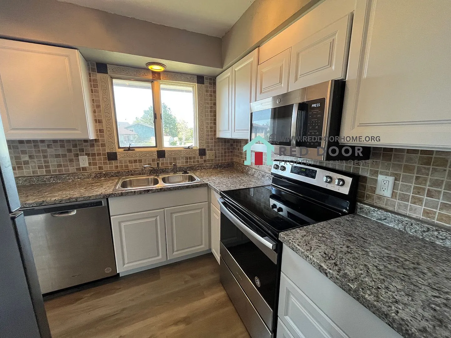Spacious 5-Bedroom Home Near Malmstrom AFB Pet Friendly! — Photo 4