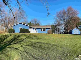 25330 Boynton Rd, Emden, IL 61734