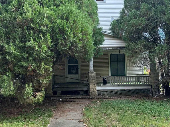 712 SW Lincoln St, Topeka, KS 66606