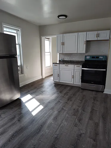53 Duerstein St #UP Photo 1