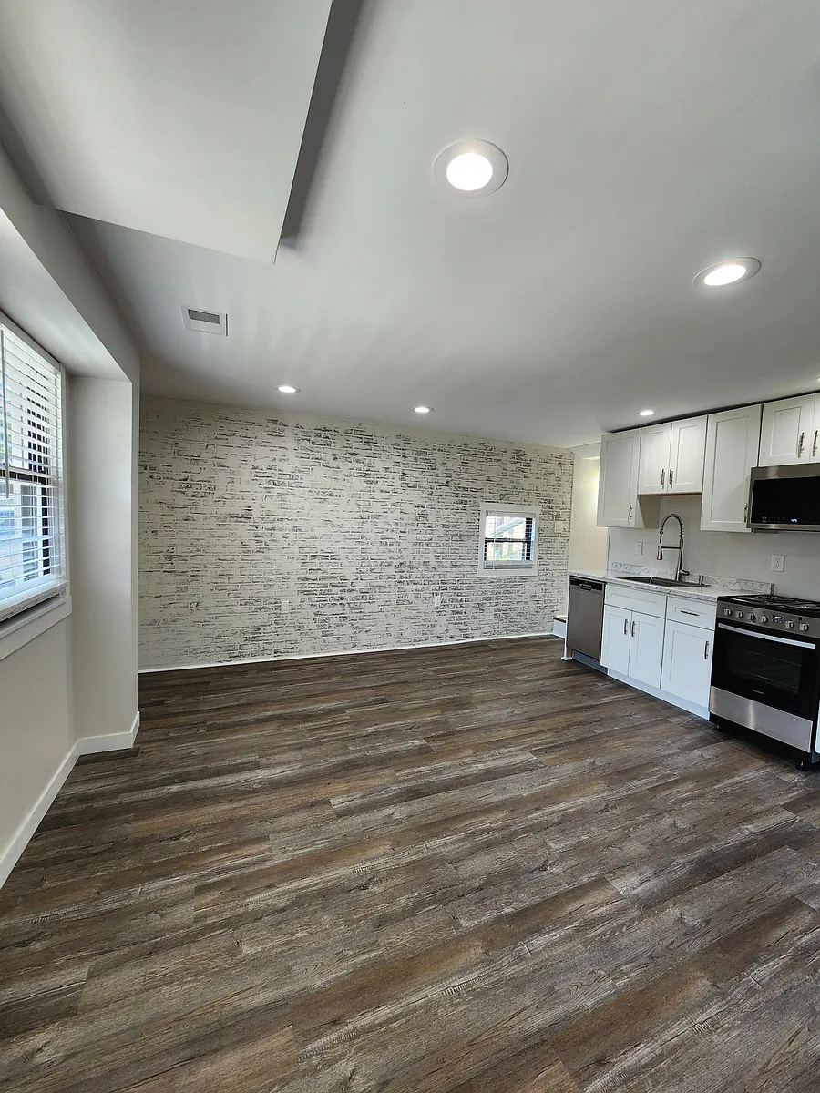 Building Photo - 5 Bellevue Ave #LL