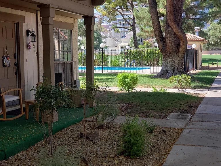 3141 Pinehurst Dr #C — Photo 3